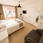 Moonbox Hotel