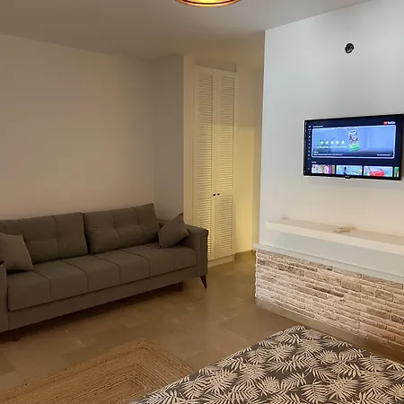 Отель Moonbox *