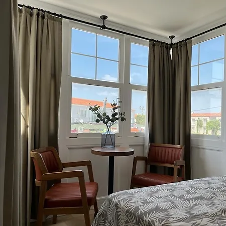 Moonbox Отель *